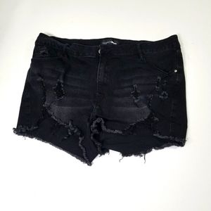 Fashion Nova shorts Size 18